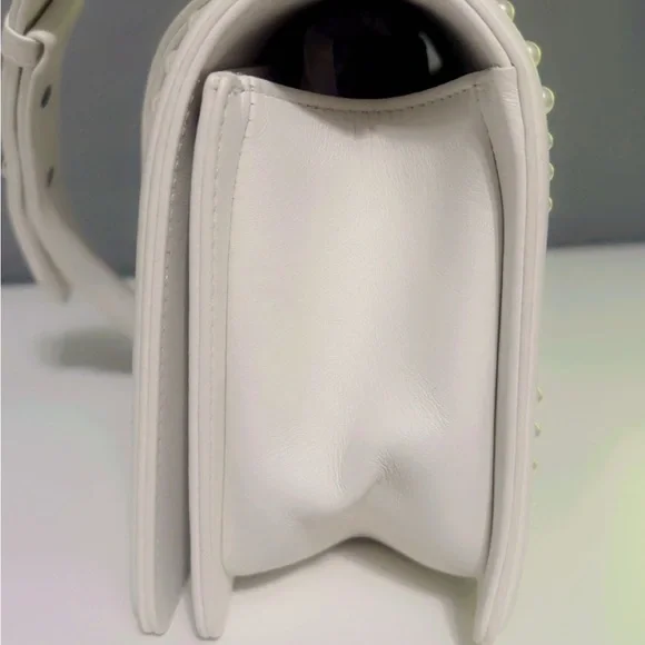 Chanel Boy Pearl medium bag! - Picture 3 of 9